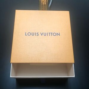 Louis Vuitton Box (no dustbag)